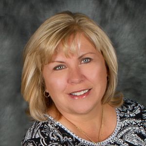 Meet your Posher, Karin